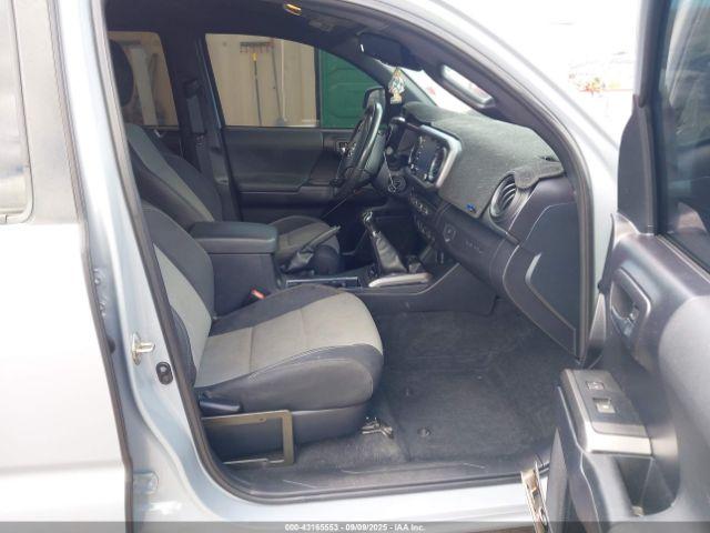 Toyota Tacoma Sr5 V6 Image 3