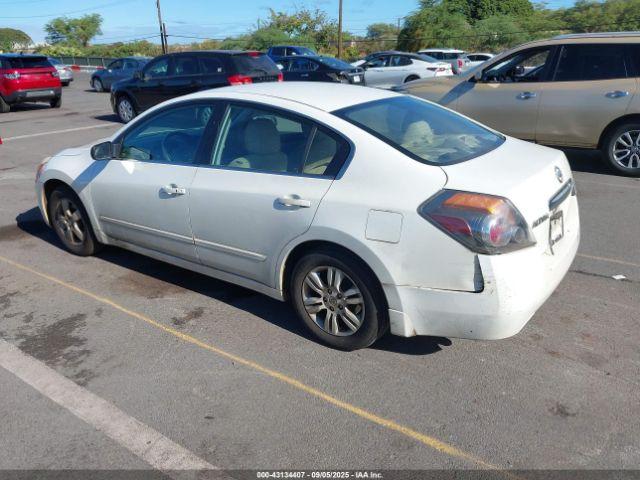 Nissan Altima 2.5 S Image 5