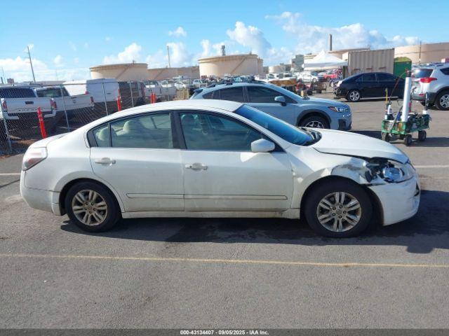 Nissan Altima 2.5 S Image 11