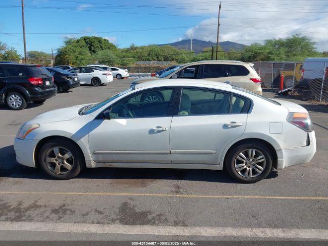 Nissan Altima 2.5 S Image 14