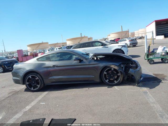 Ford Mustang V6 Image 15