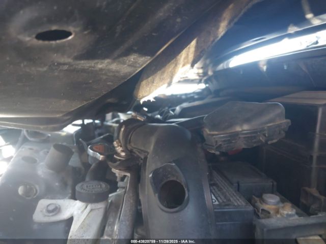 Nissan Versa Image 11