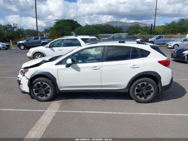 Subaru Crosstrek Premium Image 10