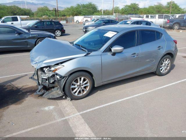 Mazda Mazda3 I Touring Image 10