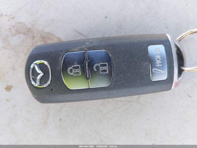 Mazda Mazda3 I Touring Image 6