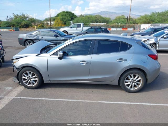 Mazda Mazda3 I Touring Image 14