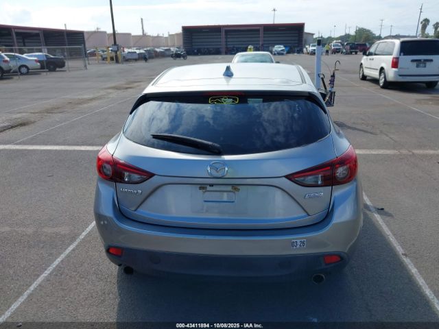 Mazda Mazda3 I Touring Image 12