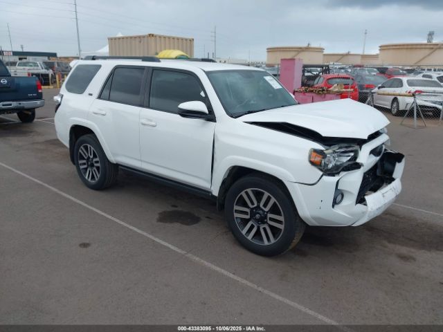 Toyota 4Runner Image 1