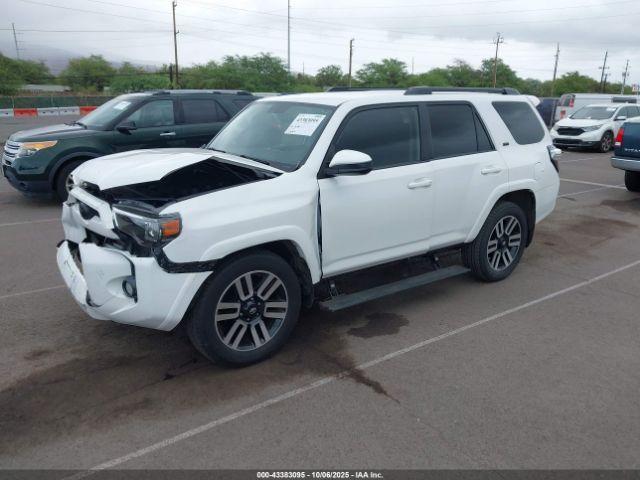 Toyota 4Runner Image 4