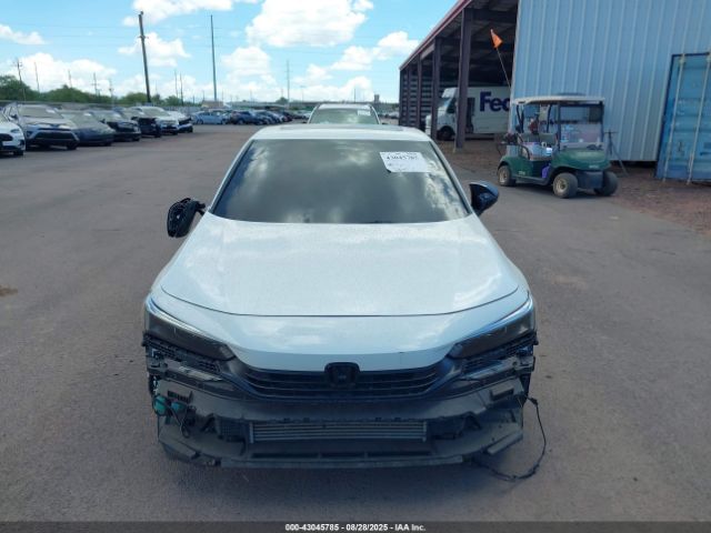 Honda Civic Touring Image 10