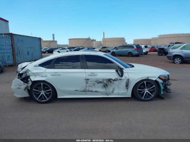 Honda Civic Touring Image 13