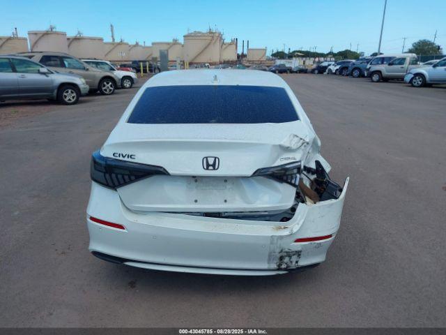 Honda Civic Touring Image 14