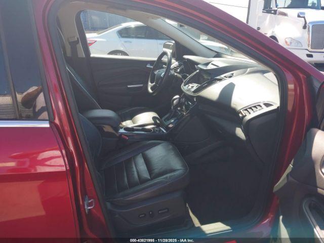 Ford Escape Titanium Image 5