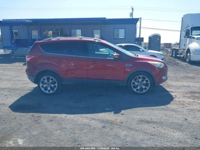 Ford Escape Titanium Image 13