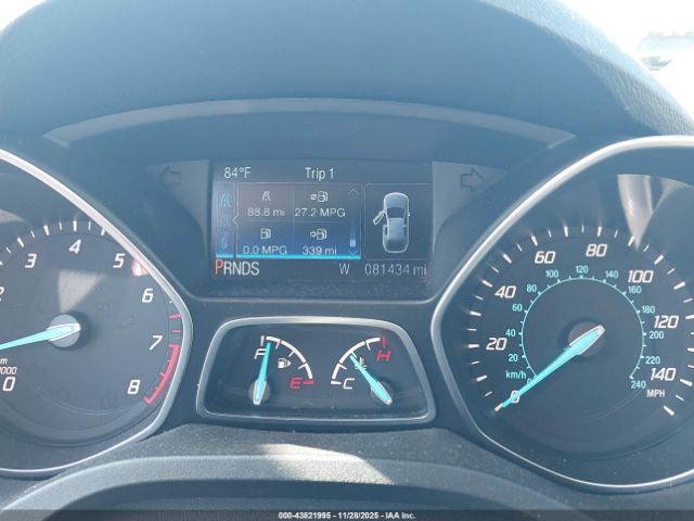 Ford Escape Titanium Image 16