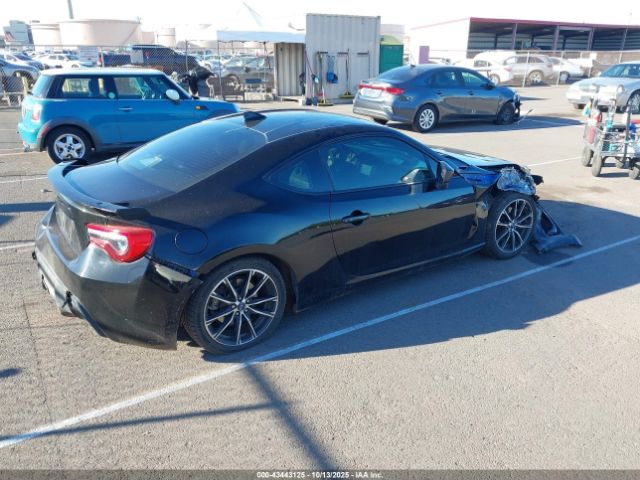 Subaru BRZ Premium Image 3