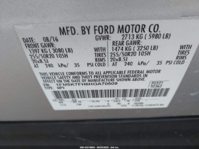 Ford Explorer Limited Image 13