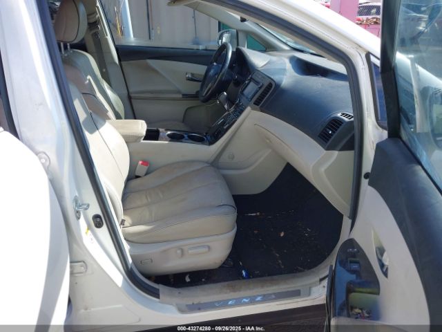 Toyota Venza Xle V6 Image 7