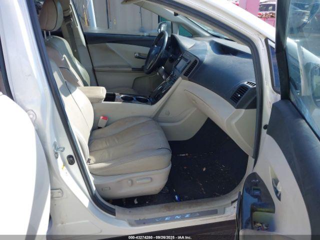 Toyota Venza Xle V6 Image 7