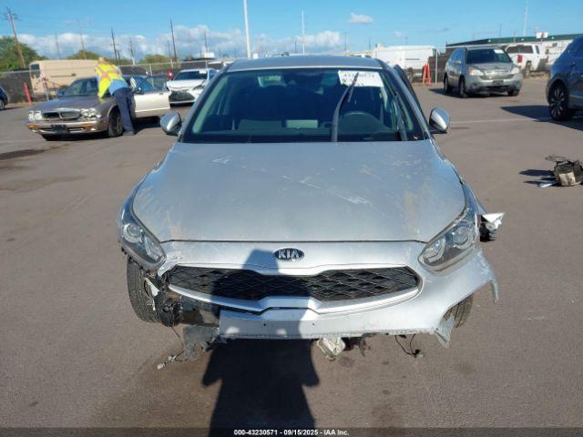 Kia Forte Lxs Image 14