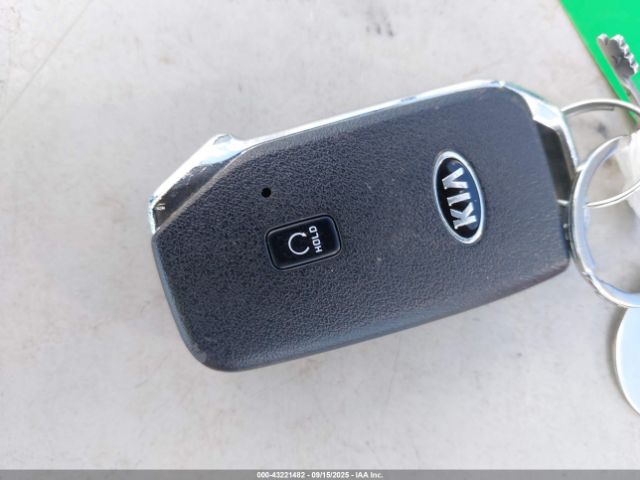 Kia Sorento S Image 15