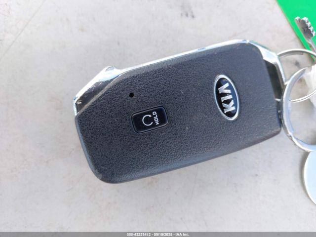 Kia Sorento S Image 15