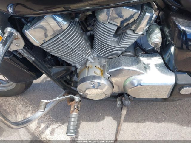 Honda Vt750 Ca Image 12