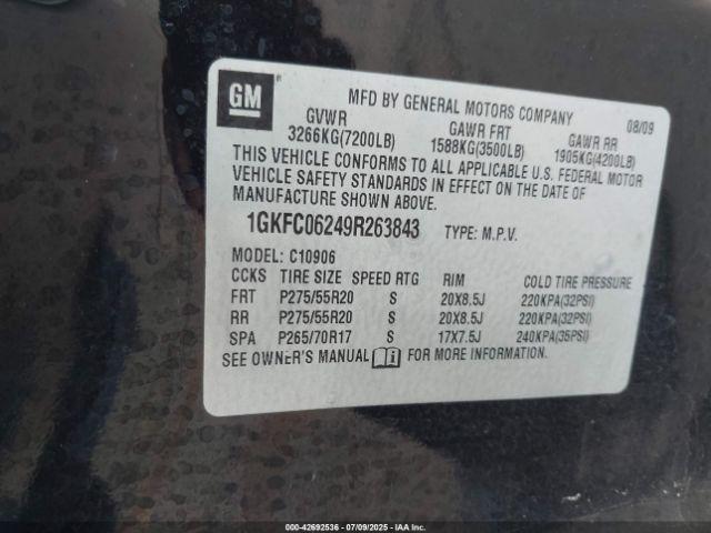 GMC Yukon Denali Image 4