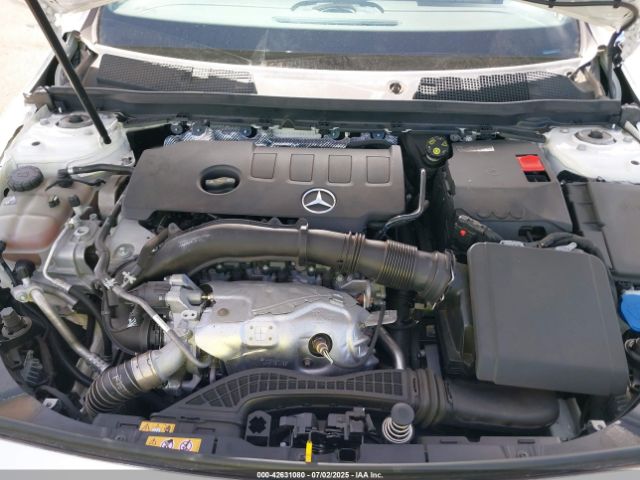 Mercedes-Benz Cla-class Image 15