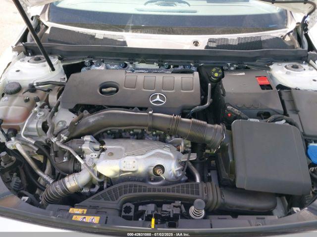 Mercedes-Benz Cla-class Image 15