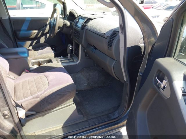 Nissan Pathfinder Se Image 9