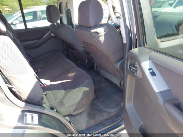 Nissan Pathfinder Se Image 8