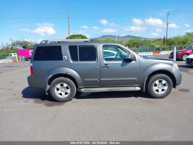 Nissan Pathfinder Se Image 13