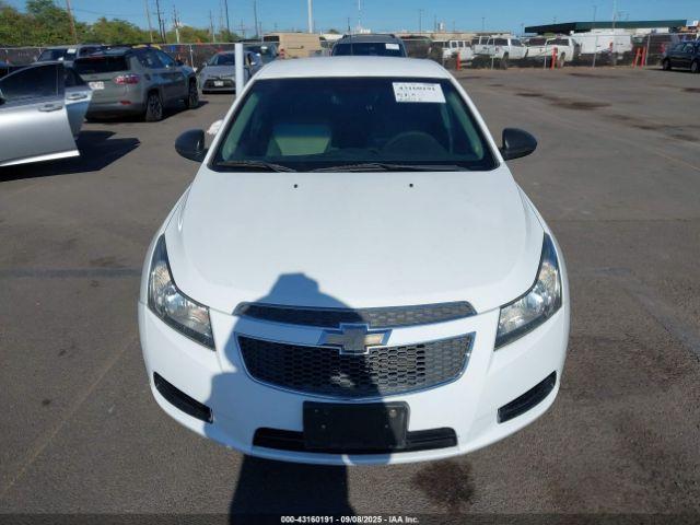 Chevrolet Cruze Ls Image 15
