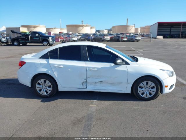 Chevrolet Cruze Ls Image 3