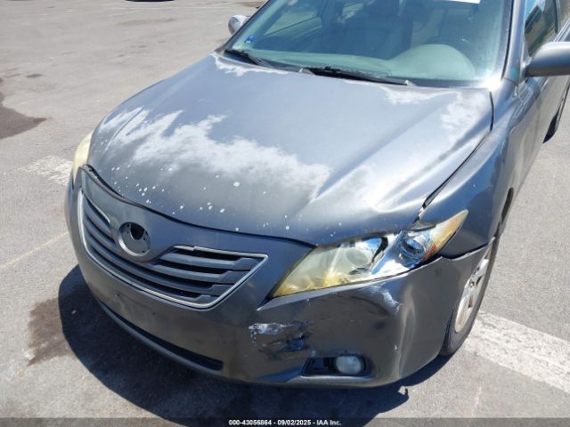 Toyota Camry Xle V6 Image 2