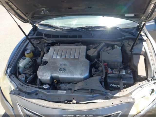 Toyota Camry Xle V6 Image 8