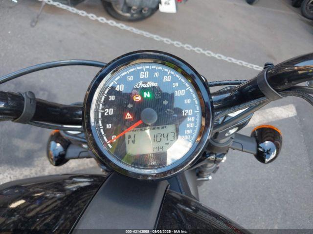 Indian Motorcycle Co Scout Sixty Bobber Image 11