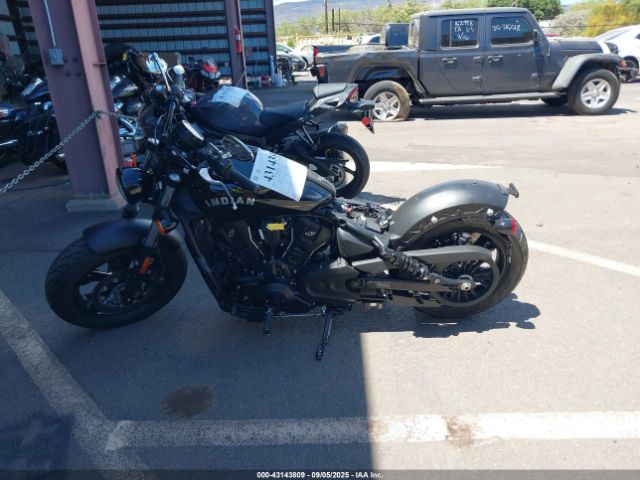 Indian Motorcycle Co Scout Sixty Bobber Image 12