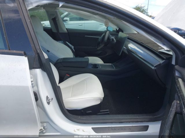 Tesla Model 3 Long Range Dual Motor All-wheel Drive Image 6