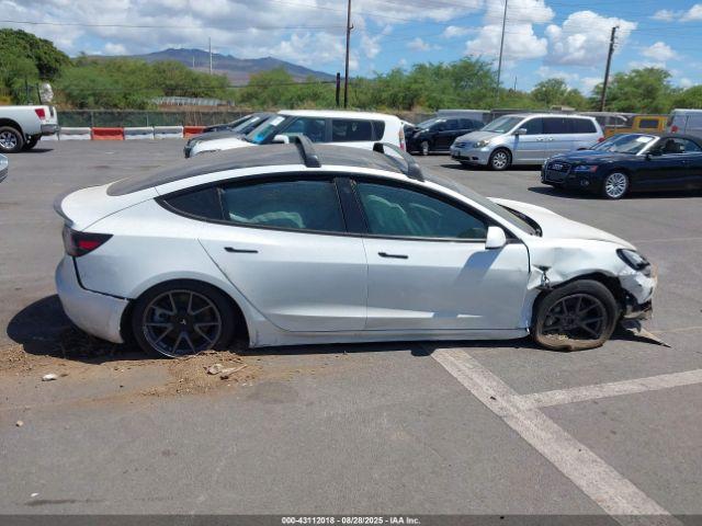 Tesla Model 3 Long Range Dual Motor All-wheel Drive Image 7