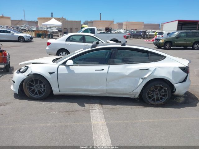 Tesla Model 3 Long Range Dual Motor All-wheel Drive Image 5