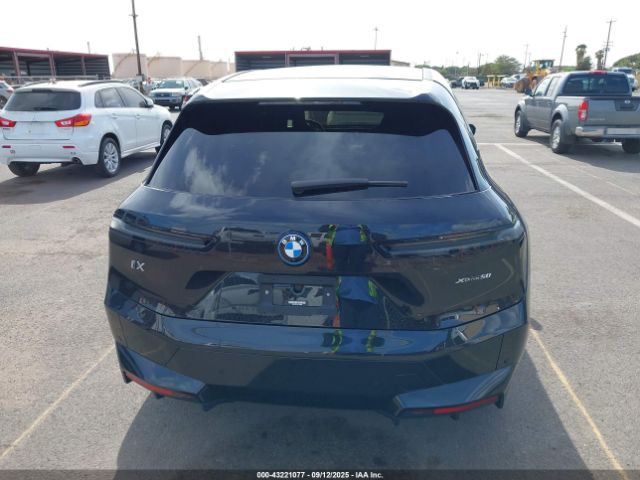 BMW iX Xdrive50 Image 19