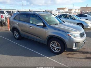  Salvage Kia Sorento