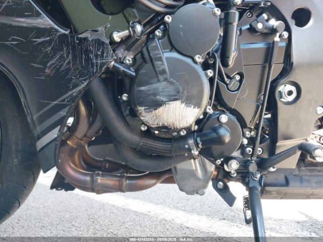 Suzuki Gsx-r600 Image 2