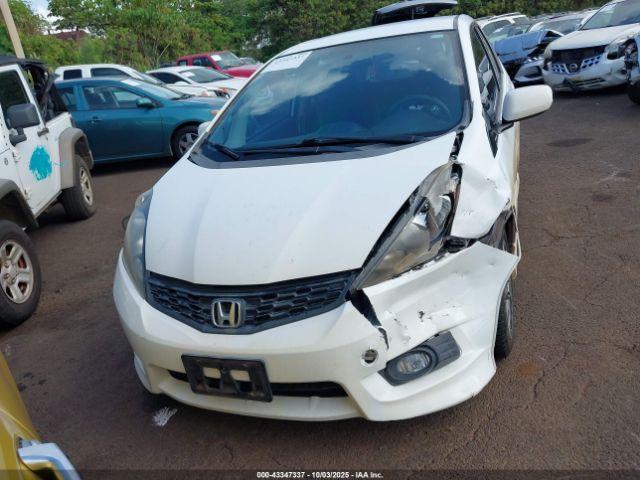 Honda Fit Sport Image 5