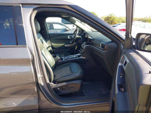 Ford Explorer Timberline Image 15