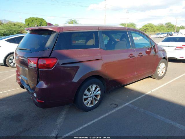 Kia Sedona Lx Image 2