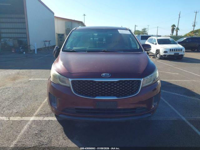 Kia Sedona Lx Image 7