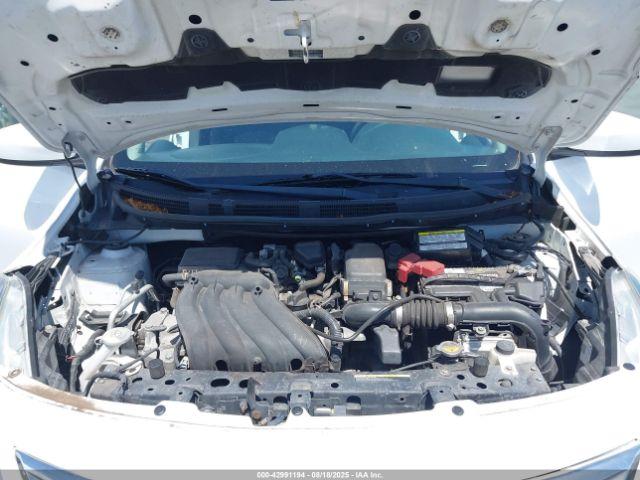 Nissan Versa 1.6 Sv Image 8